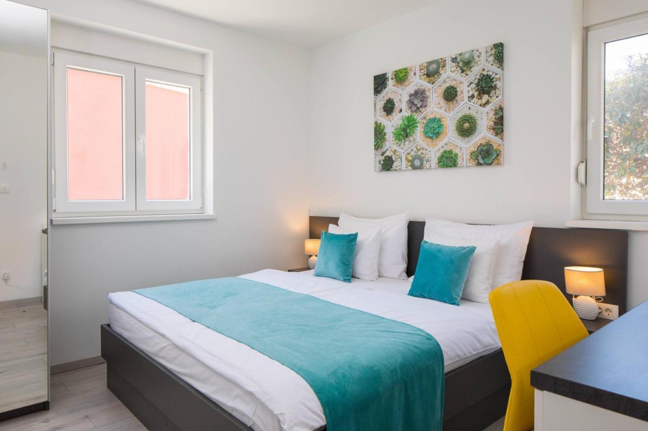 Villa Muller Apartments Сплит Екстериор снимка