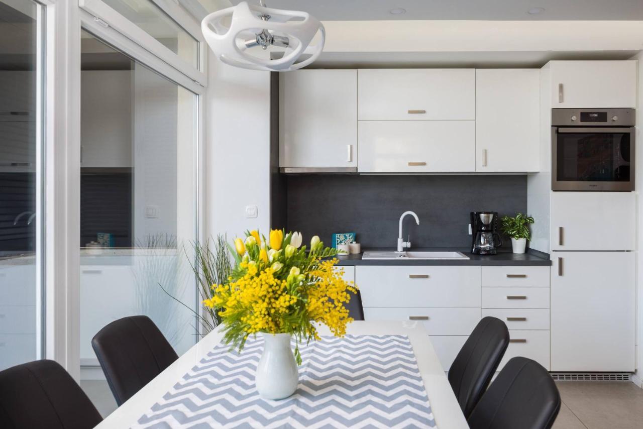 Villa Muller Apartments Сплит Екстериор снимка