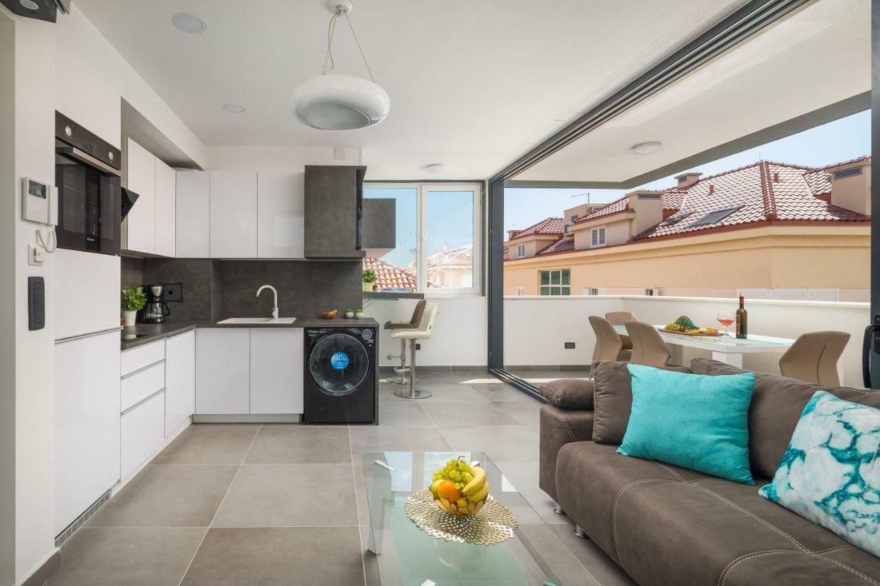 Villa Muller Apartments Сплит Екстериор снимка